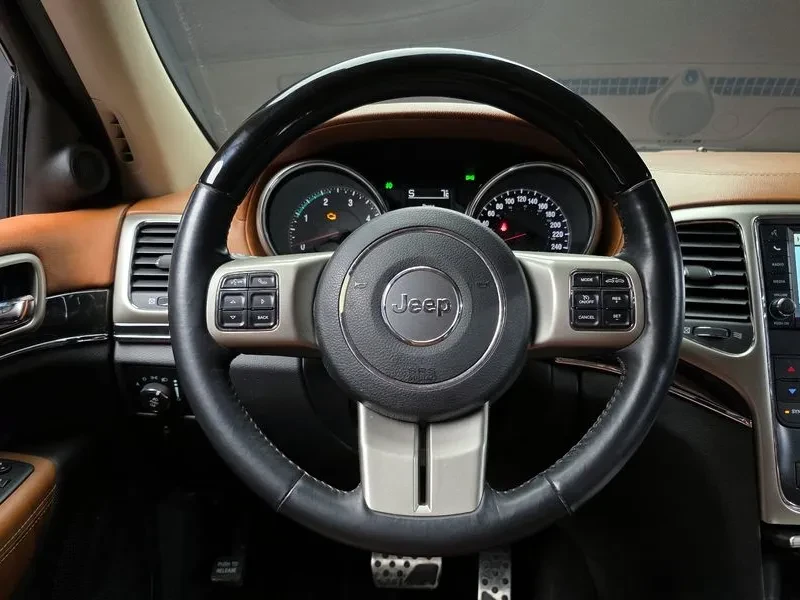 Jeep Cherokee 3.0 Diesel Overland Wk2, снимка 13 - Автомобили и джипове - 53942720