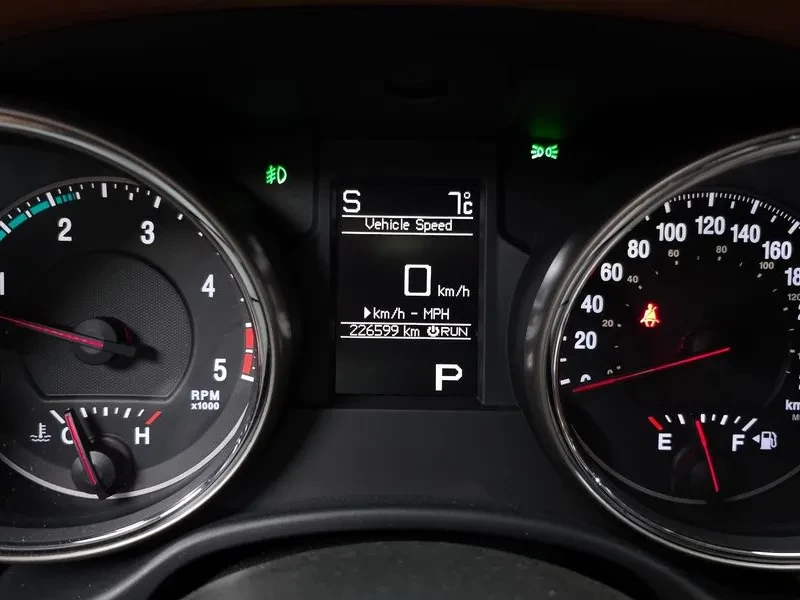 Jeep Cherokee 3.0 Diesel Overland Wk2, снимка 8 - Автомобили и джипове - 53942720