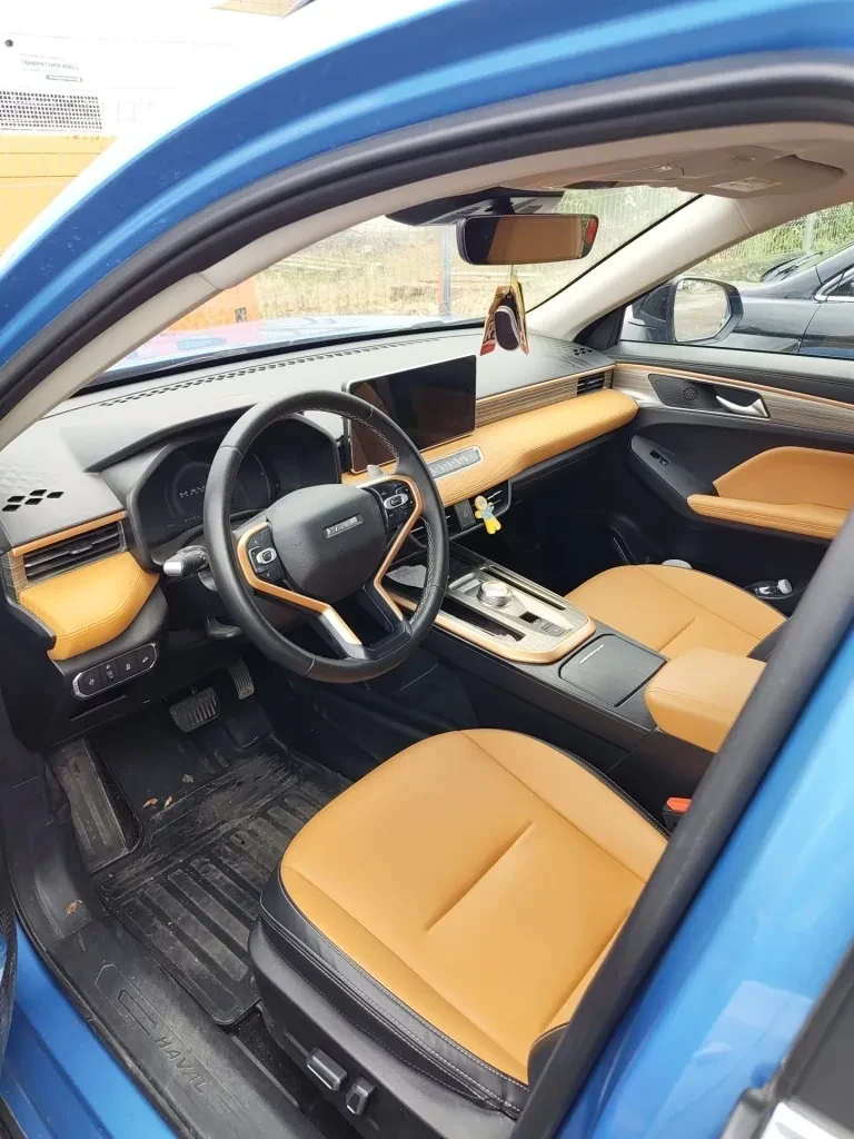 Haval Jolion 1.5TURBO, снимка 2 - Автомобили и джипове - 55395768
