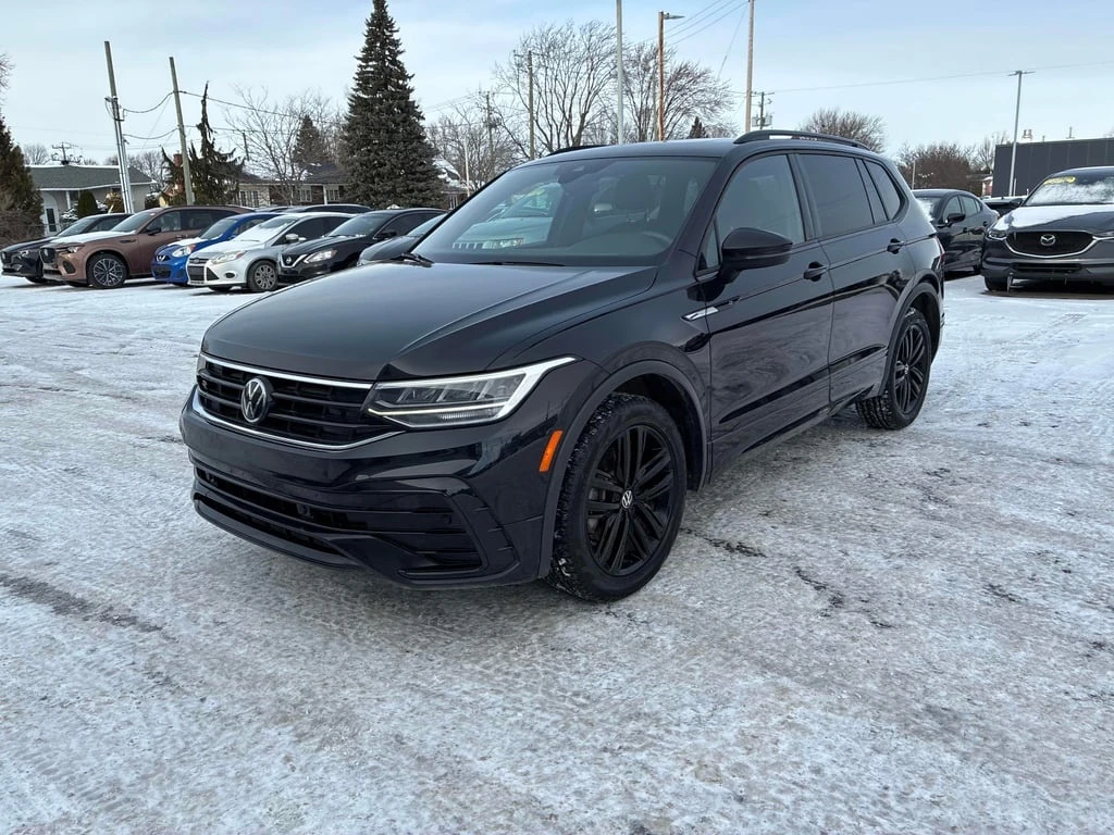 VW Tiguan Comfortline R Line Black Edition  CARFAX, снимка 1