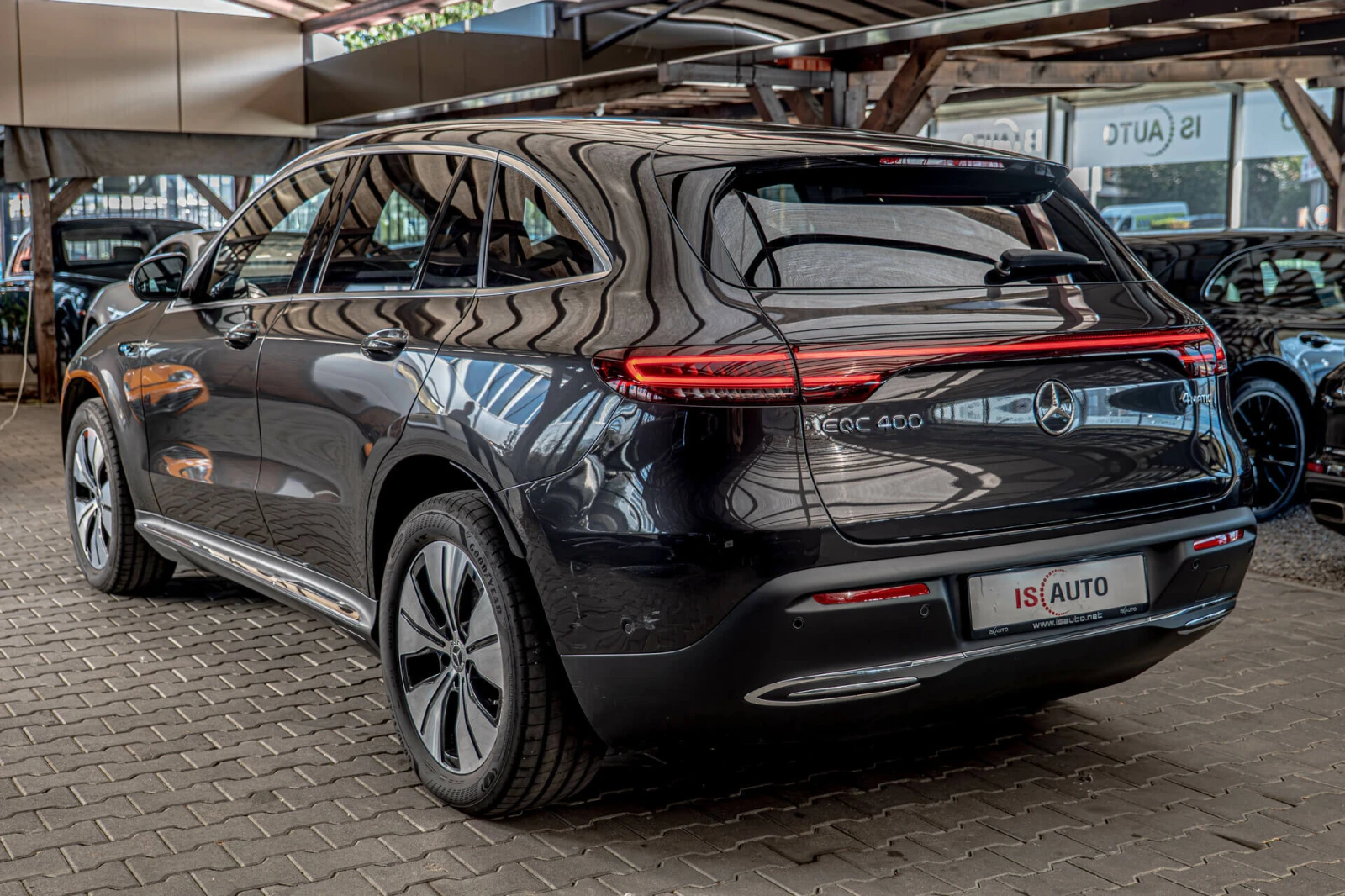 Mercedes-Benz EQC 400/4Matic/Камера360/Dynamic Select/Подгрев - изображение 4