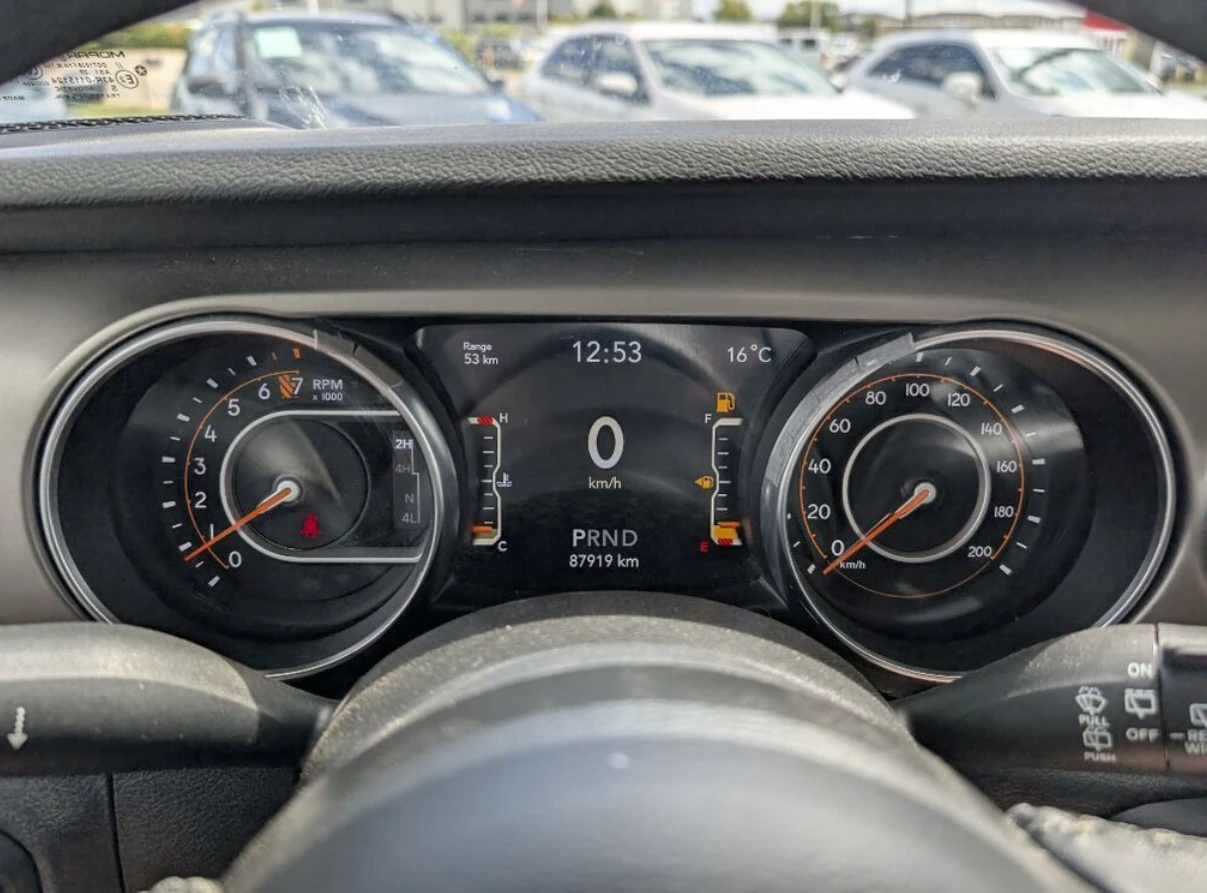 Jeep Wrangler 2021 Jeep WRANGLER UNLIMITED WILLYS - изображение 8