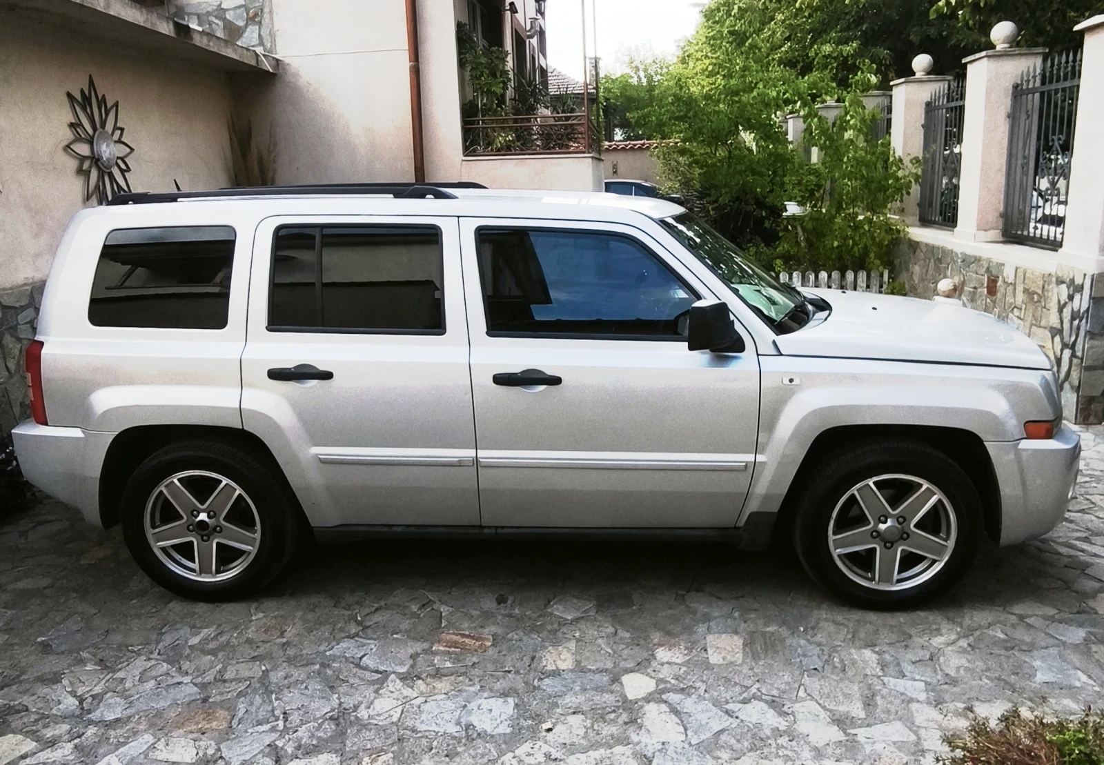 Jeep Patriot 2.0 CRD 140 .. 6  | Mobile.bg   7