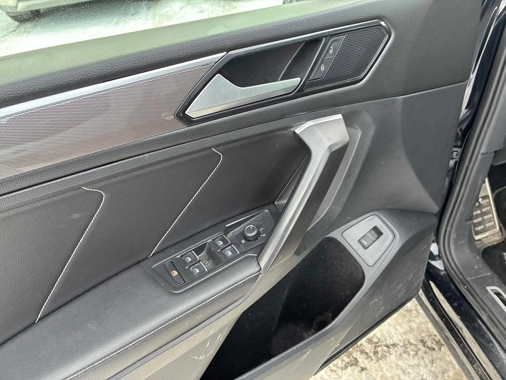 VW Tiguan Comfortline R Line Black Edition  CARFAX | Mobile.bg � ����������� 12