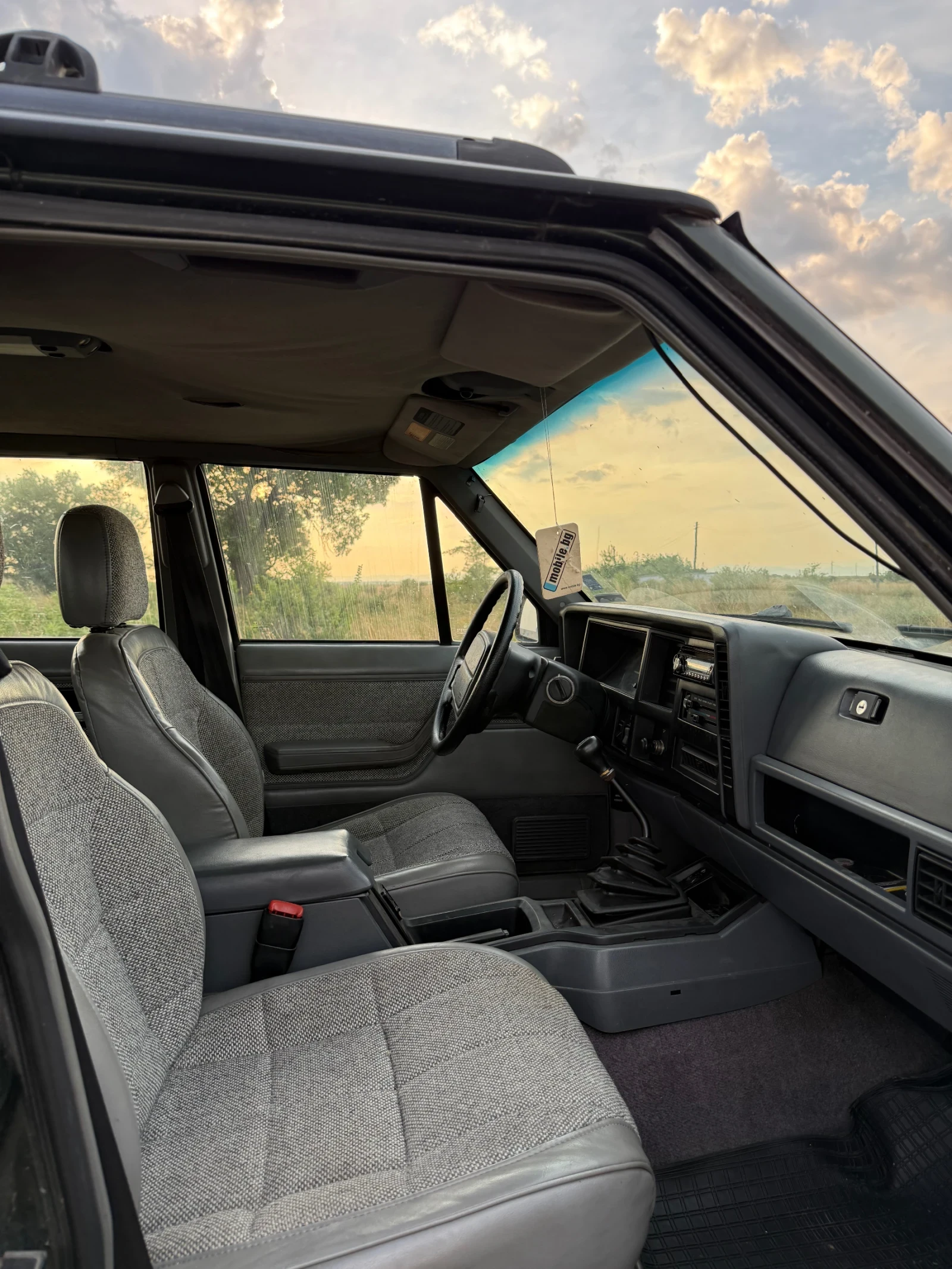 Jeep Cherokee 2.5 TD 116hp, снимка 10 - Автомобили и джипове - 55319520