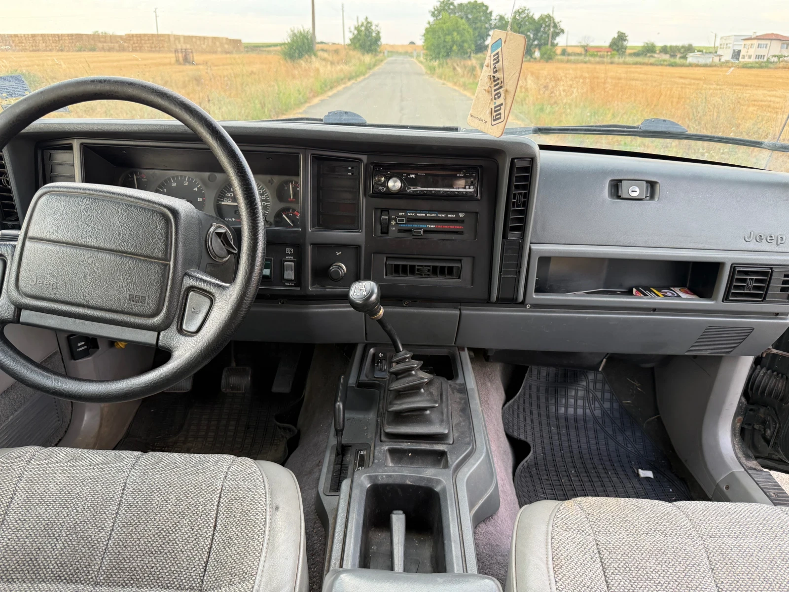 Jeep Cherokee 2.5 TD 116hp, снимка 12 - Автомобили и джипове - 55319520