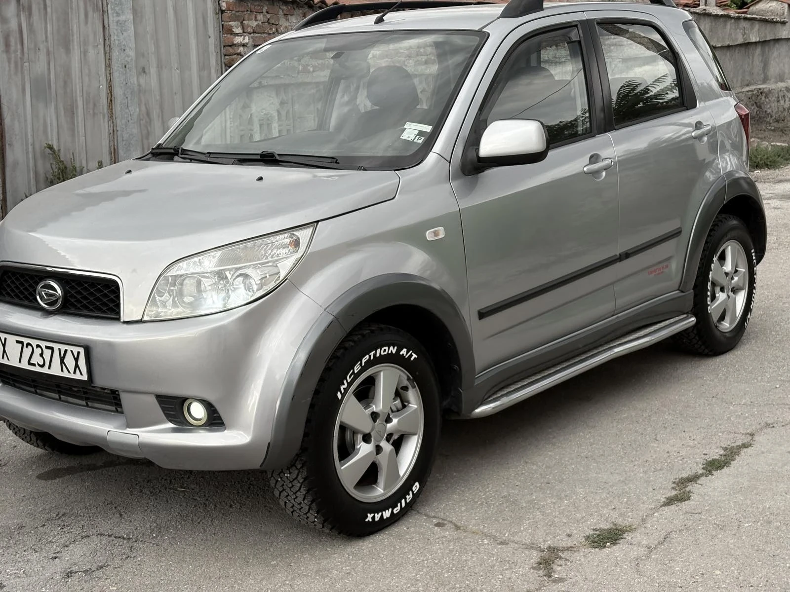 Daihatsu Terios, снимка 15 - Автомобили и джипове - 55874752