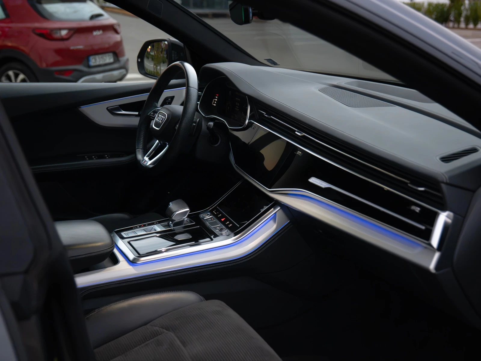 Audi Q8, снимка 11 - Автомобили и джипове - 56467933