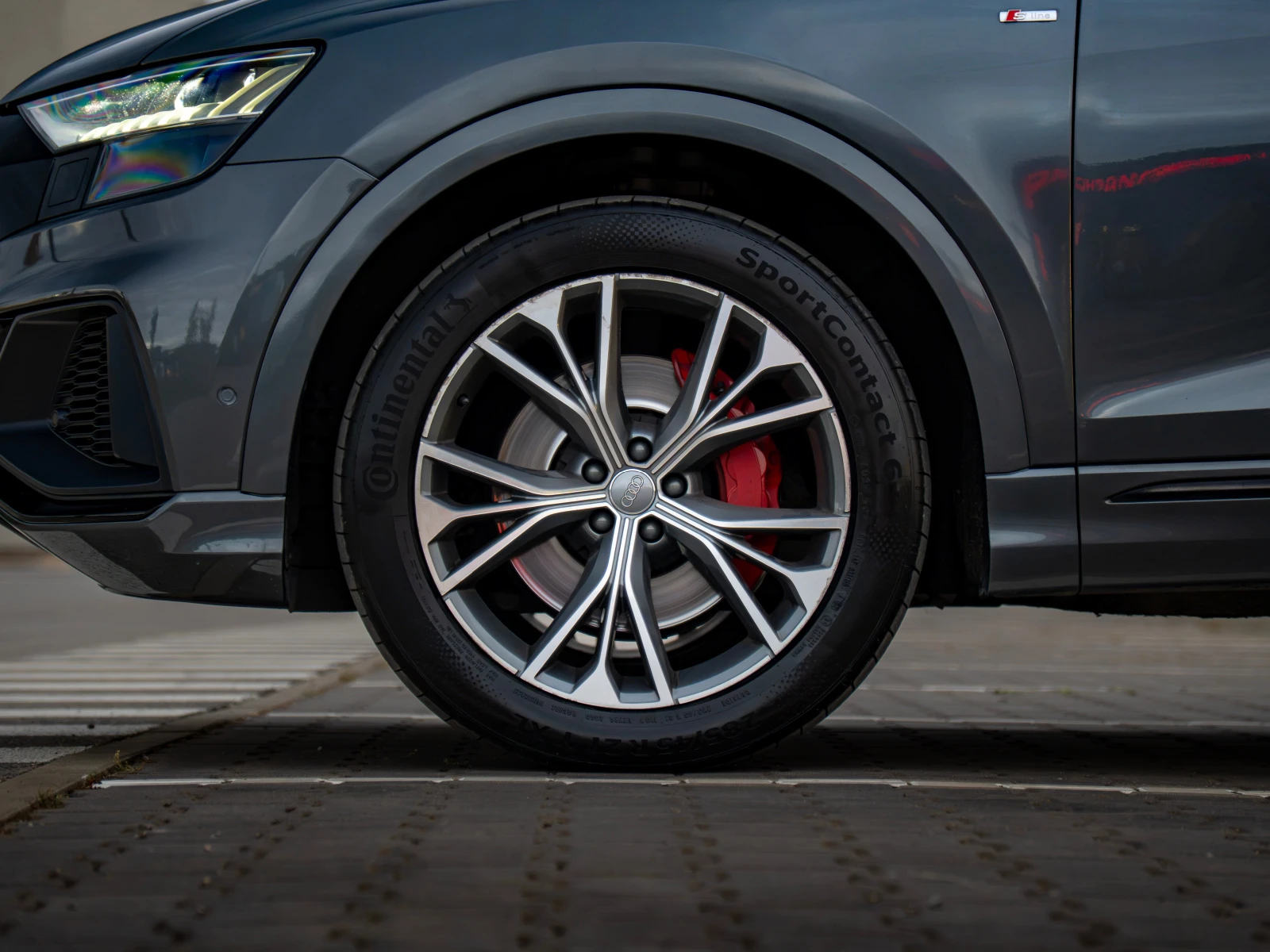 Audi Q8, снимка 6 - Автомобили и джипове - 56467933