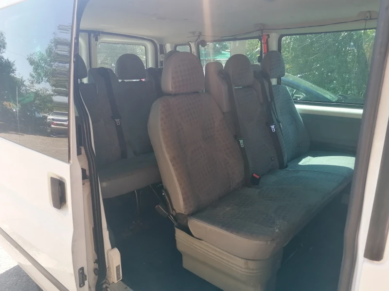 Ford Transit 2.2 8+ 1 климатик, снимка 14 - Бусове и автобуси - 46917285