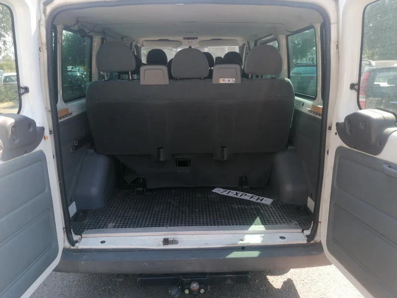 Ford Transit 2.2 8+ 1 климатик, снимка 16 - Бусове и автобуси - 46917285