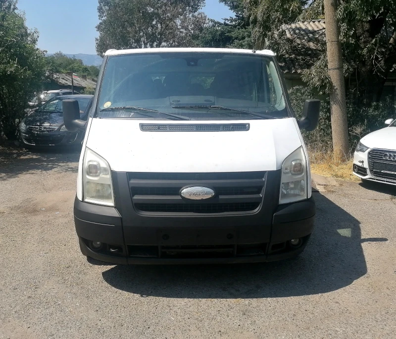 Ford Transit 2.2 8+ 1 климатик, снимка 2 - Бусове и автобуси - 46917285