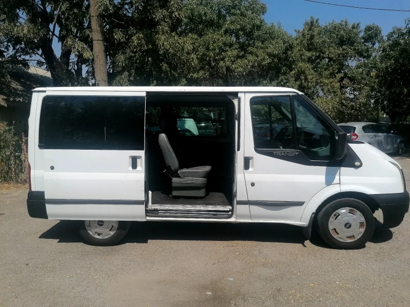 Ford Transit 2.2 8+ 1 климатик, снимка 9 - Бусове и автобуси - 46917285