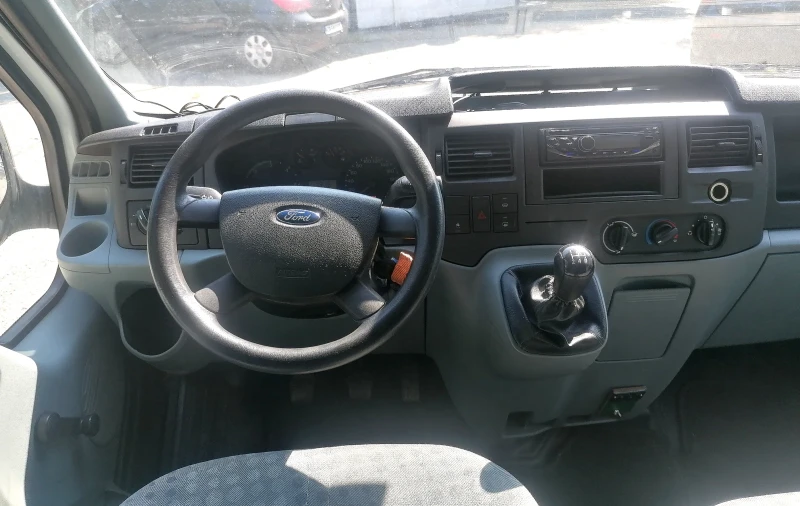 Ford Transit 2.2 8+ 1 климатик, снимка 11 - Бусове и автобуси - 46917285