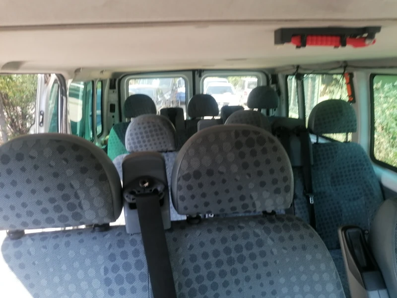 Ford Transit 2.2 8+ 1 климатик, снимка 15 - Бусове и автобуси - 46917285