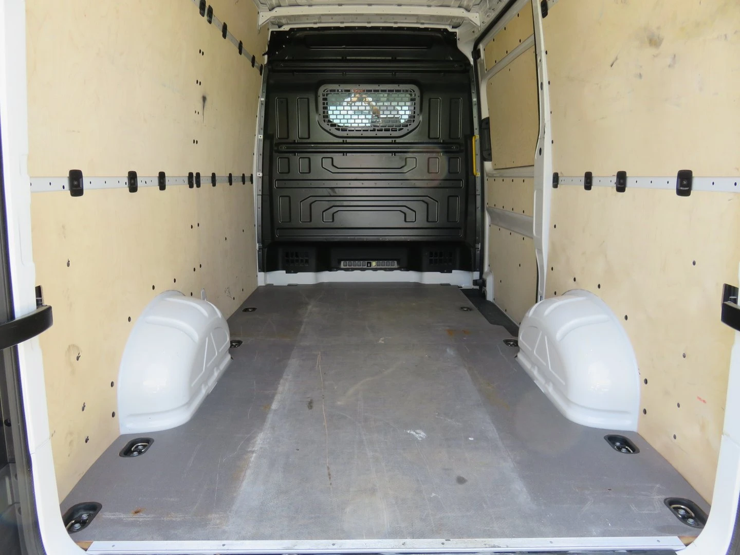 VW Crafter | Mobile.bg � ����������� 8