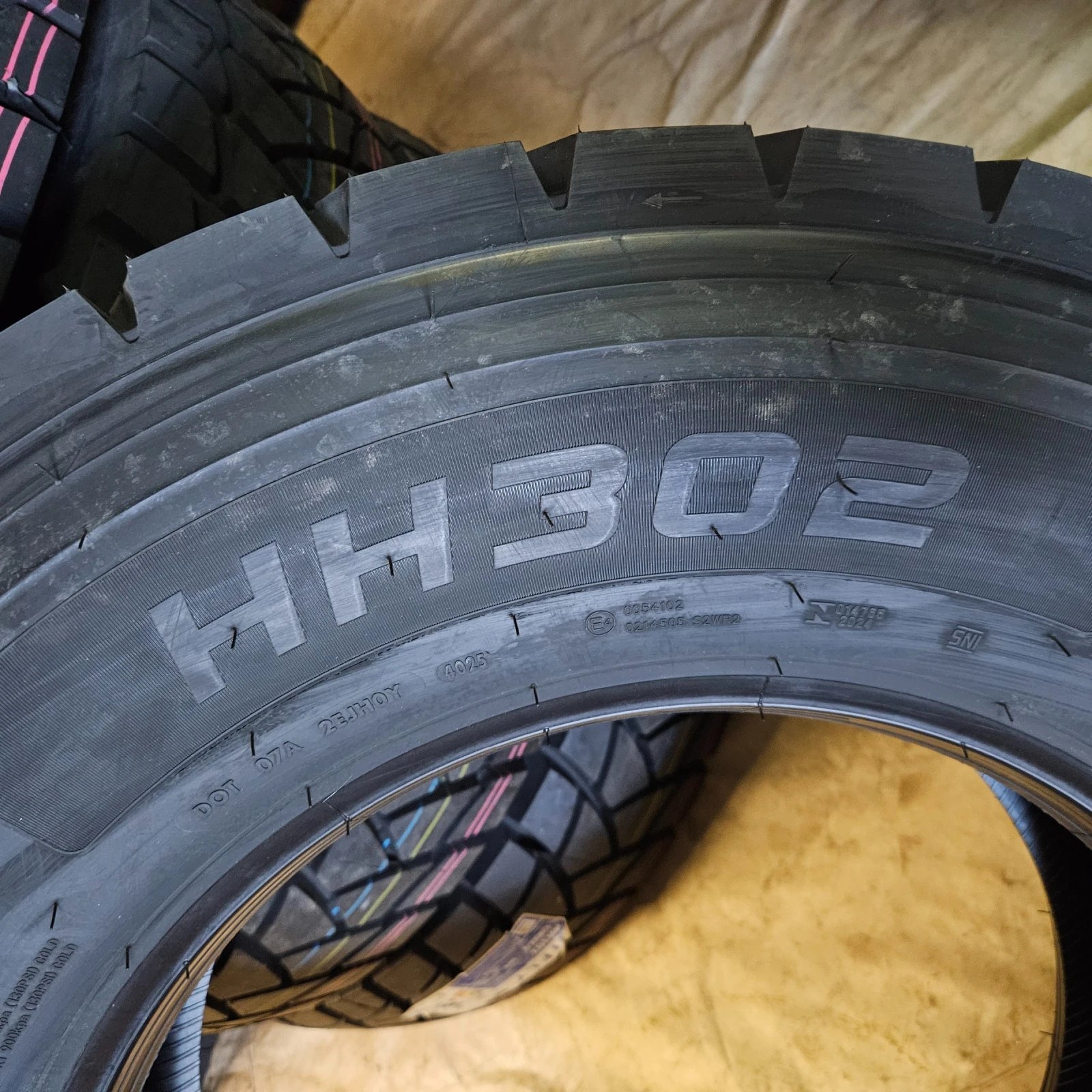 ���� 295/80R22.5 | Mobile.bg � ����������� 10