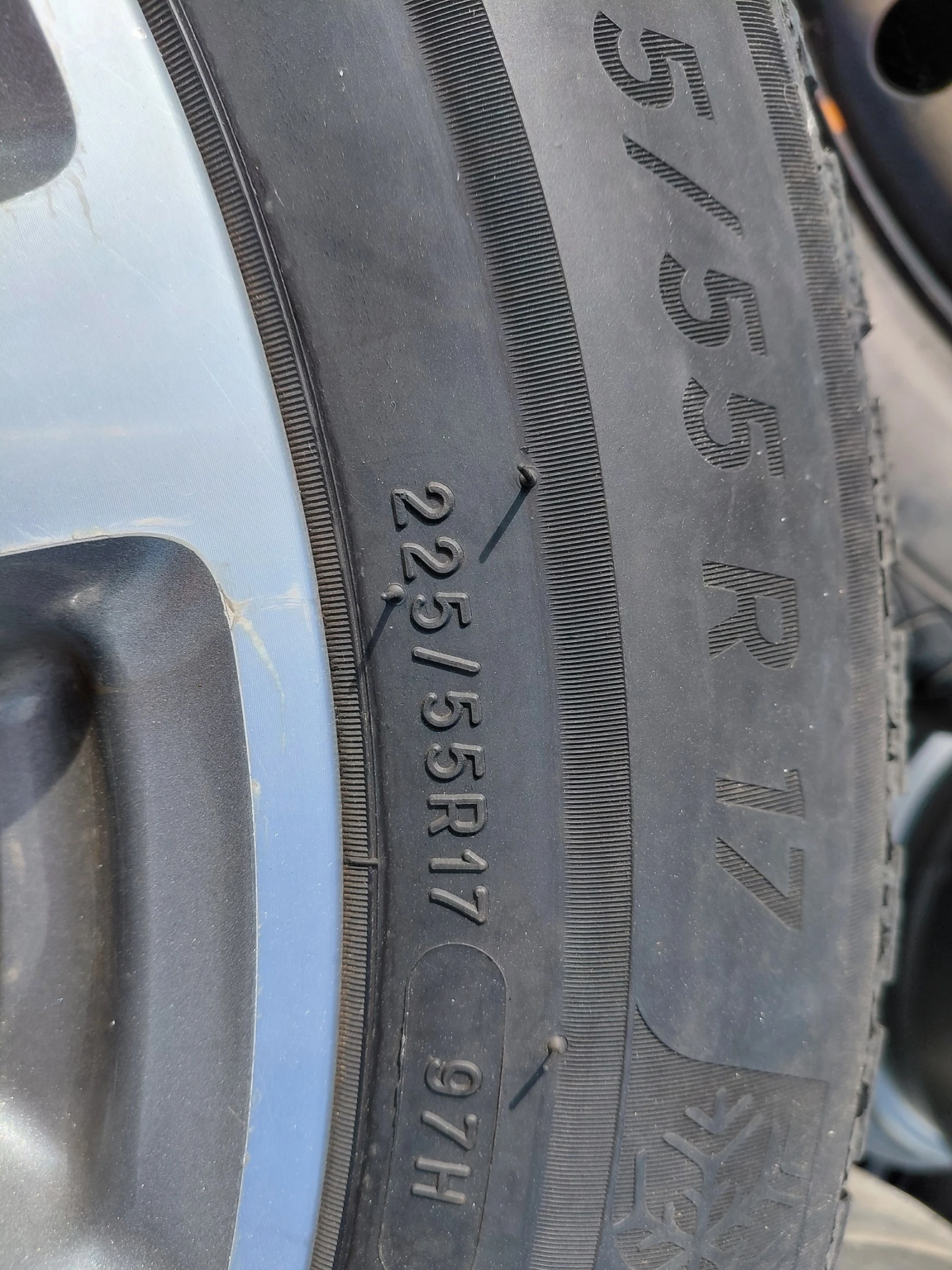 Гуми с джанти Michelin 225/55R17, снимка 3 - Гуми и джанти - 56223378