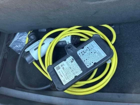 BMW 330 e xDrive/CARFAX/HUD/ШИБИДАХ, снимка 15