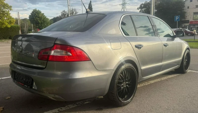 Skoda Superb 1.8 tsi, снимка 13 - Автомобили и джипове - 47375671