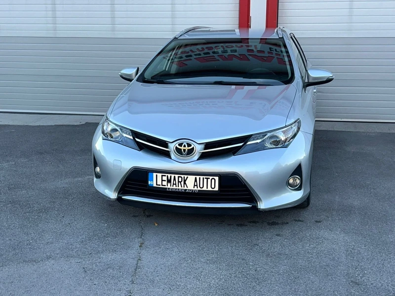 Toyota Auris 1.4D-4D NAVI KAMERA EVRO 5B 6-СКОРОСТИ ЛИЗИНГ!!!, снимка 2 - Автомобили и джипове - 47426779