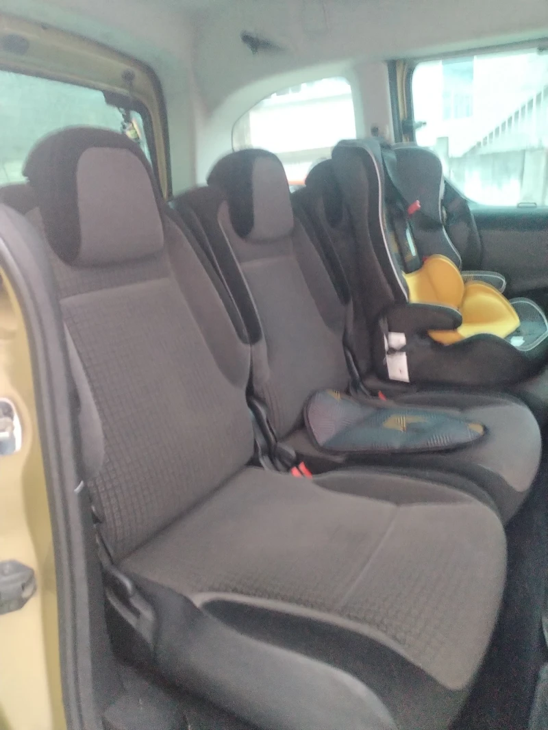 Citroen Berlingo 1.6 GAS, снимка 11 - Автомобили и джипове - 48010398