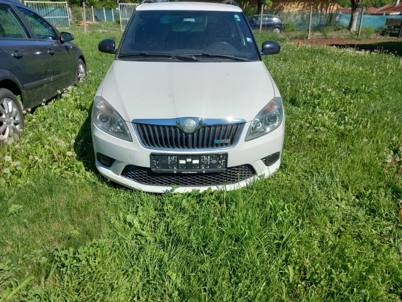 Skoda Fabia 180 к. Rs 1.4 TFSI - 7DSG, снимка 4 - Автомобили и джипове - 48446015