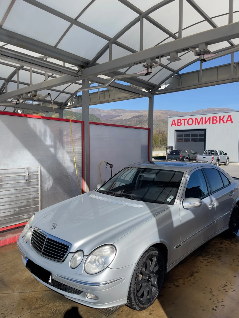 Mercedes-Benz E 320 3, 2 CDI 4MATIC, снимка 4 - Автомобили и джипове - 48631921