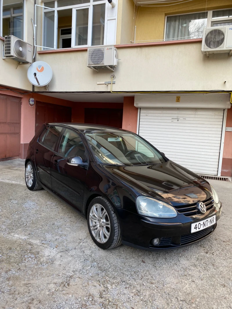 VW Golf 1.9 TDI, снимка 2 - Автомобили и джипове - 48951875