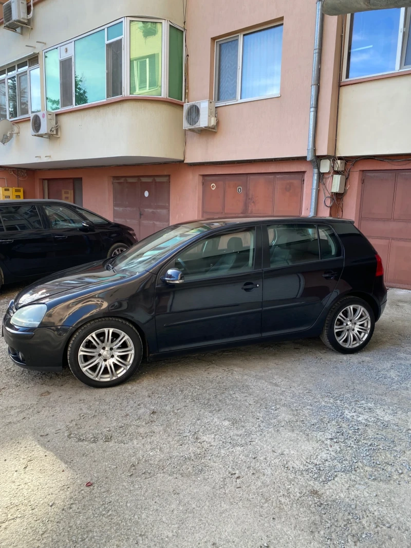 VW Golf 1.9 TDI, снимка 7 - Автомобили и джипове - 48951875