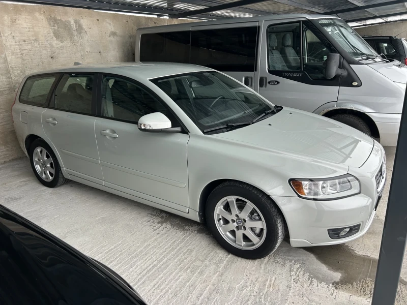 Volvo V50 1.6 TD FACE 115 к. с., снимка 4 - Автомобили и джипове - 49182928