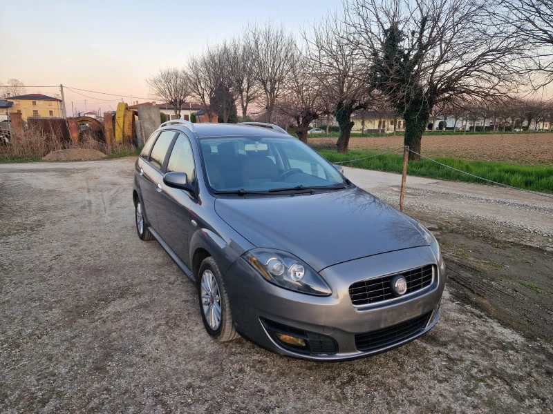 Fiat Croma 1.9mjet, 120кс, 09г, Италия , снимка 1 - Автомобили и джипове - 49588131