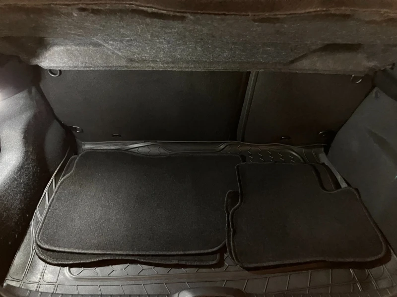 Peugeot 208 1.5HDI 102 GT Line FULL, снимка 16 - Автомобили и джипове - 52548825