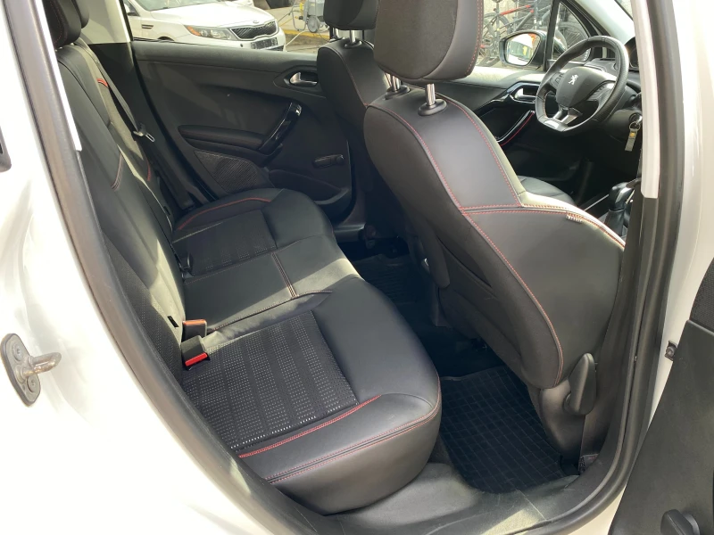 Peugeot 208 1.5HDI 102 GT Line FULL, снимка 13 - Автомобили и джипове - 52548825