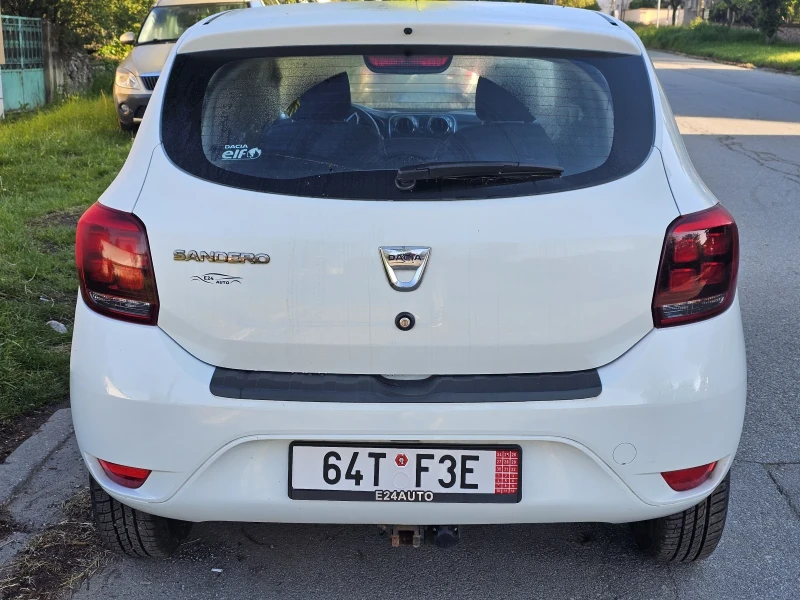 Dacia Sandero 1.2i 4цилиндъра, снимка 6 - Автомобили и джипове - 50228111