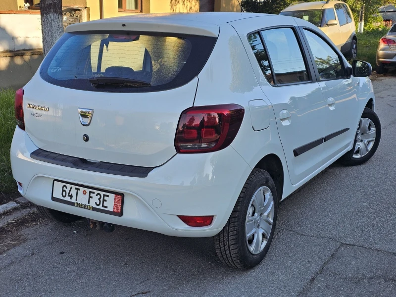 Dacia Sandero 1.2i 4цилиндъра, снимка 7 - Автомобили и джипове - 50228111