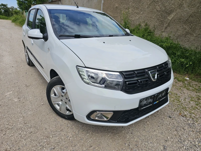 Dacia Sandero 1.2i 4цилиндъра, снимка 4 - Автомобили и джипове - 50228111