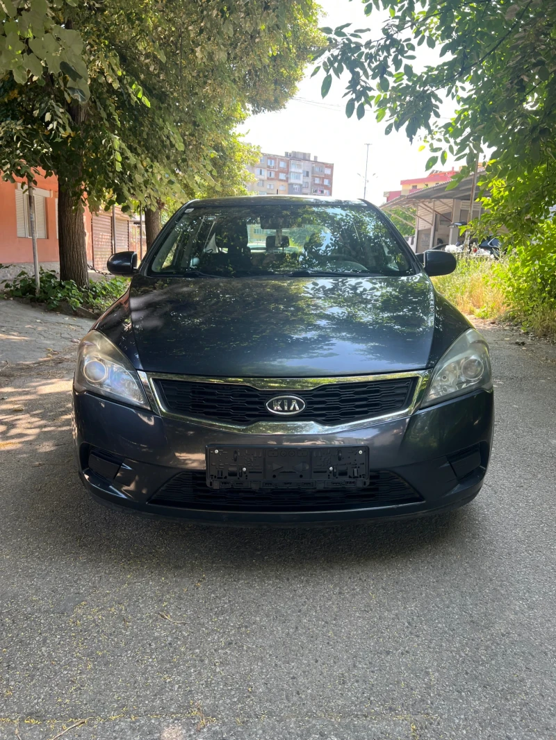 Kia Ceed 1.4 , снимка 3 - Автомобили и джипове - 52093814