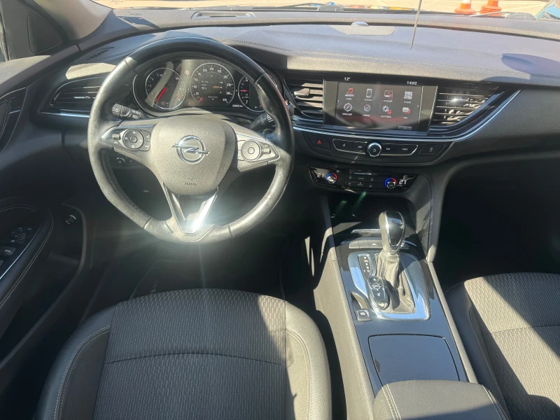 Opel Insignia SW Diesel, снимка 11 - Автомобили и джипове - 52087110