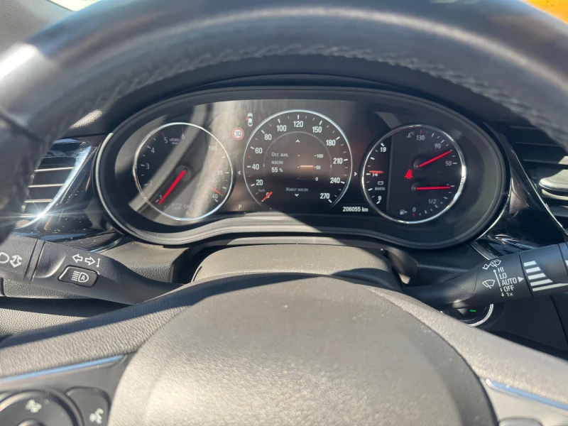 Opel Insignia SW Diesel, снимка 9 - Автомобили и джипове - 52087110