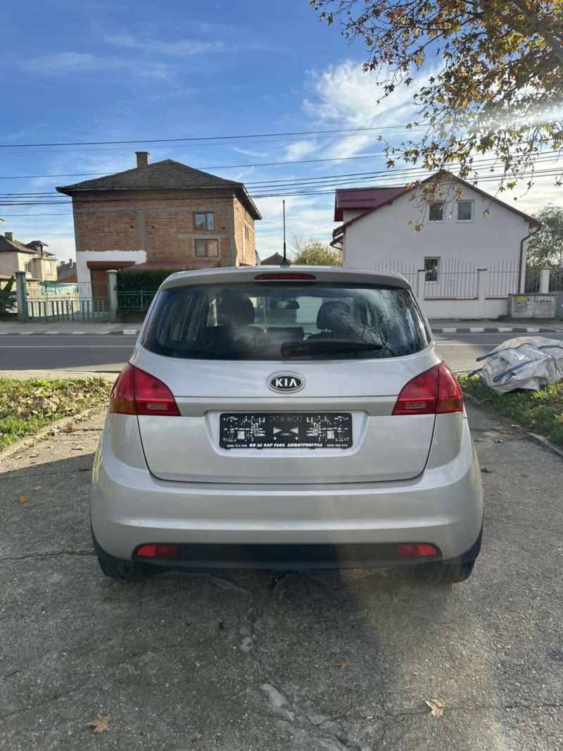 Kia Venga, снимка 8 - Автомобили и джипове - 52445716