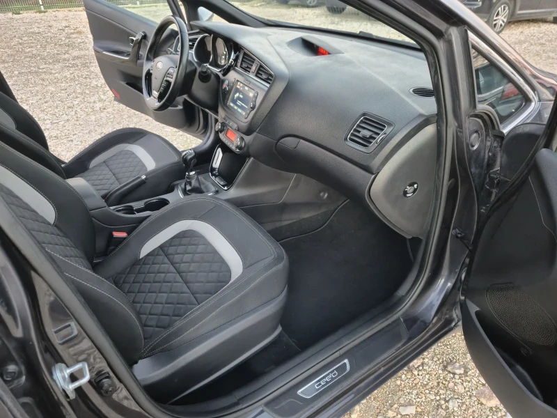 Kia Ceed GT-line* 1.6 CRDi* 110к.с, снимка 15 - Автомобили и джипове - 52759658