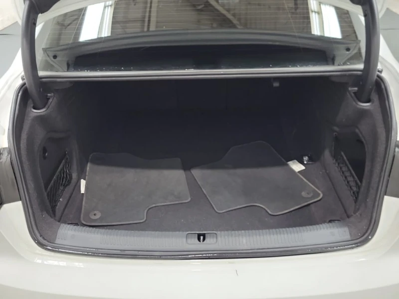 Audi A4 * PROGRESSIV * CARFAX * , снимка 16 - Автомобили и джипове - 52839714