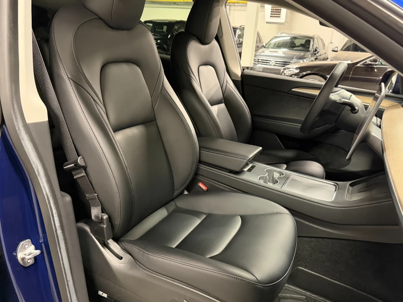 Tesla Model Y Long Range Dual Motors, снимка 17 - Автомобили и джипове - 53056478