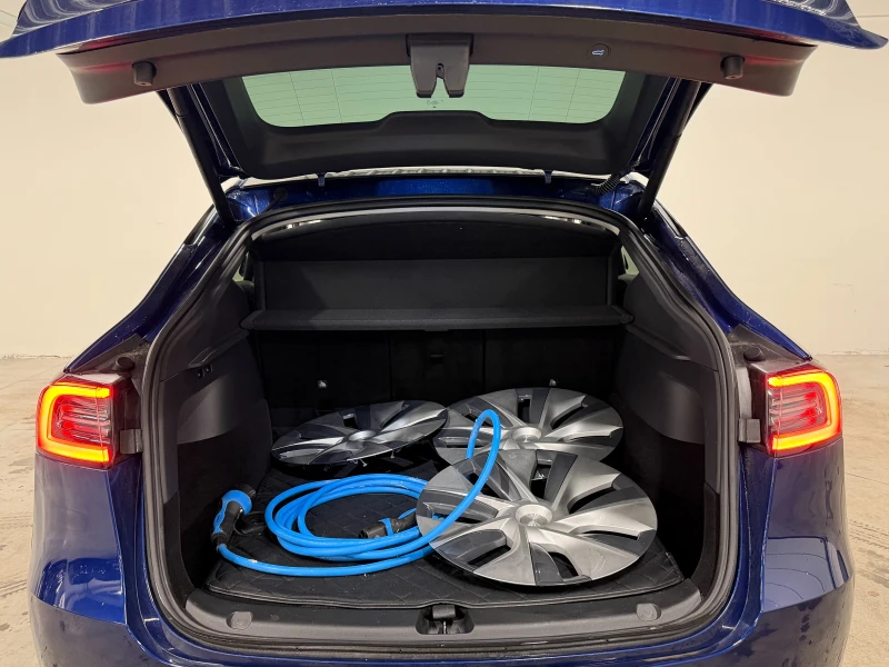 Tesla Model Y Long Range Dual Motors, снимка 11 - Автомобили и джипове - 53056478