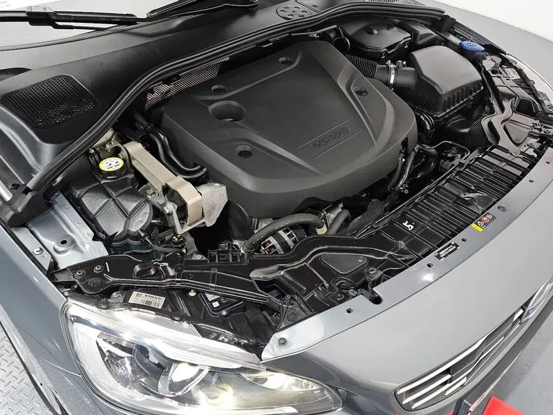 Volvo S60  D3 2Nd Generation, снимка 6 - Автомобили и джипове - 55262640