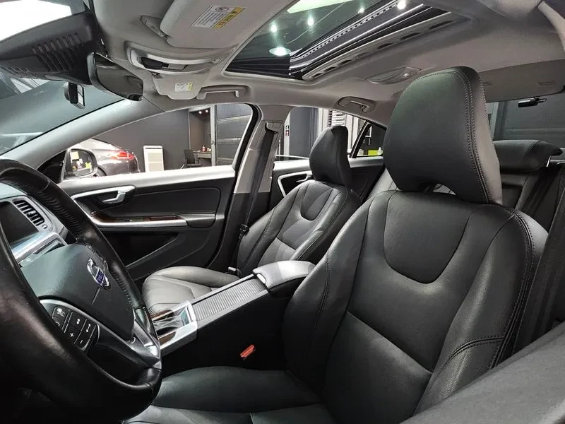 Volvo S60  D3 2Nd Generation, снимка 17 - Автомобили и джипове - 55262640