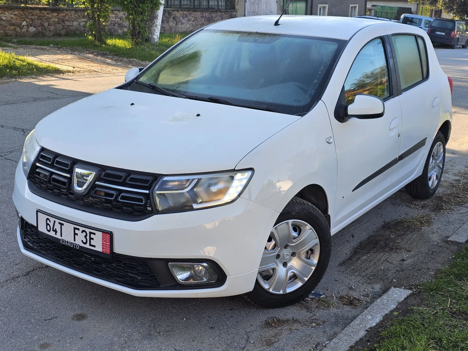 Dacia Sandero 1.2i 4цилиндъра, снимка 1
