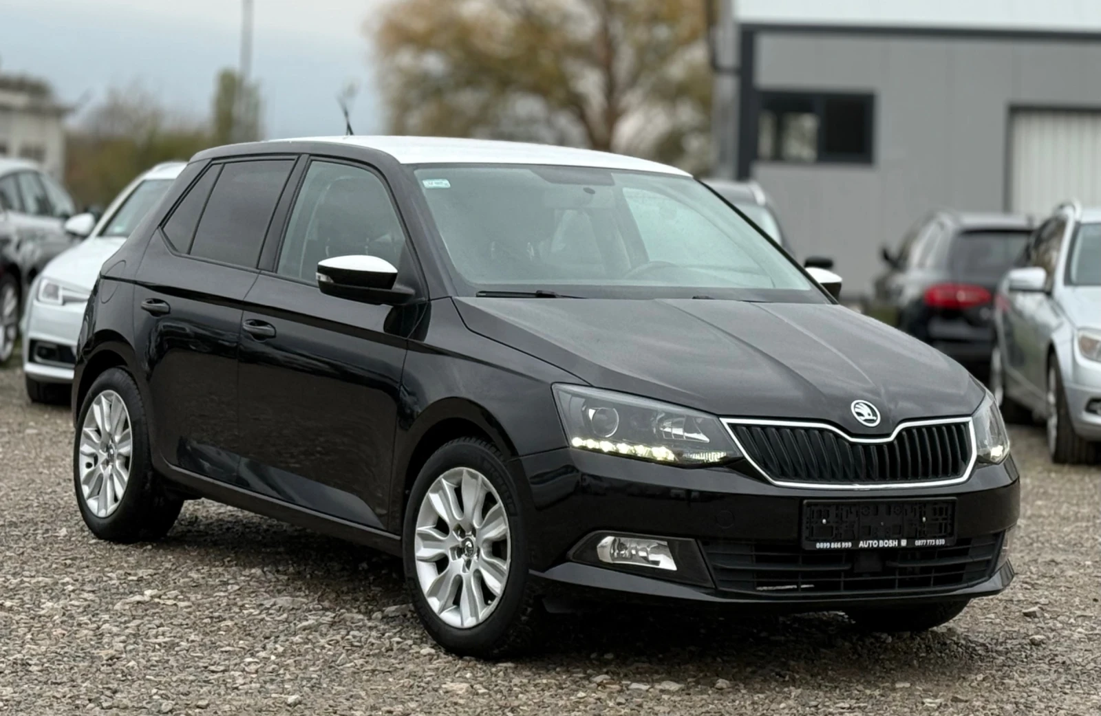 Skoda Fabia 1.0i 75к.с * Климатик* * Дистроник* * Euro-6* , снимка 1