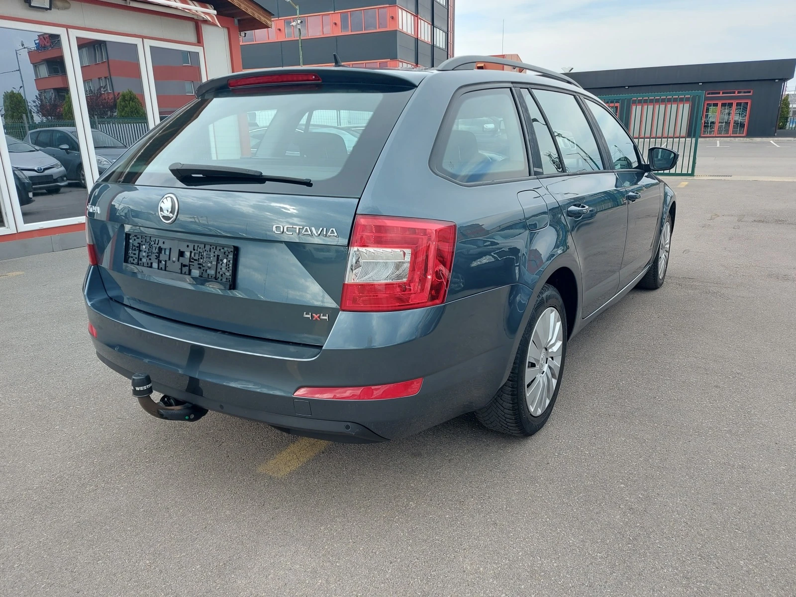 Skoda Octavia 1.8 i, АВТОМАТИК, 4 х 4, SWISS,  ЛИЗИНГ - изображение 5